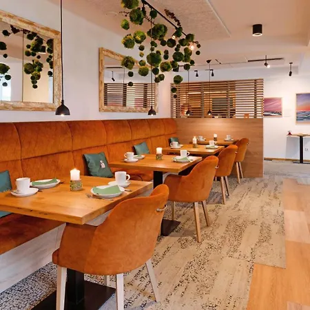 מלון Schluister Park קרוליננזיל