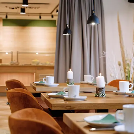 Schluister Park Hotel 3*