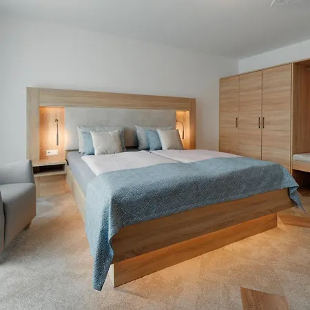 מלון Schluister Park קרוליננזיל