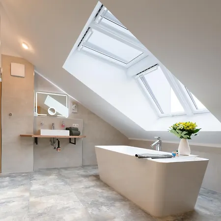 Schluister Park מלון 3*