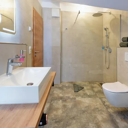 Schluister Park קרוליננזיל