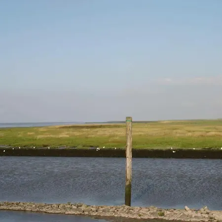 Schluister Park מלון 3*